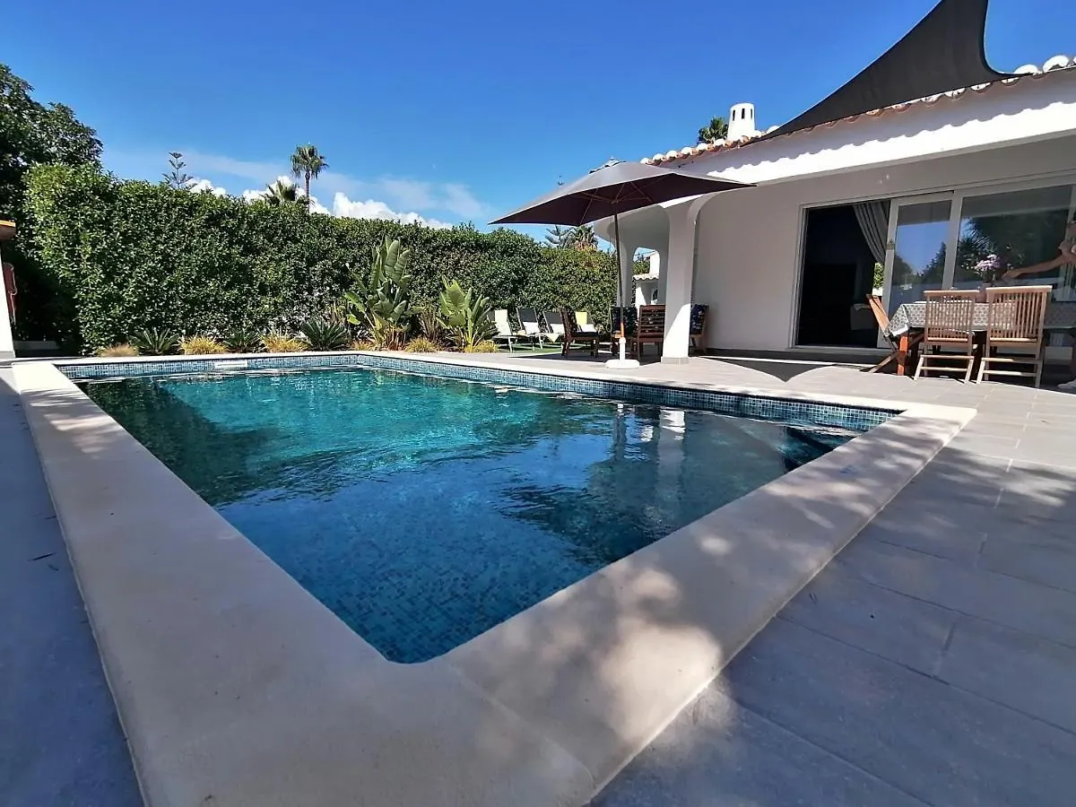 Modern Villa Near The Sea And Town Centre Alvor