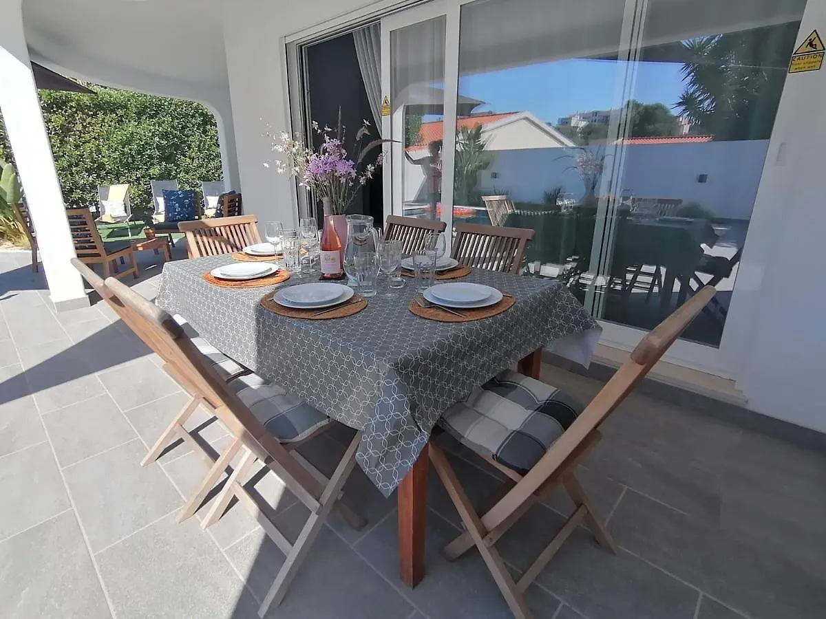 Modern Villa Near The Sea And Town Centre Alvor