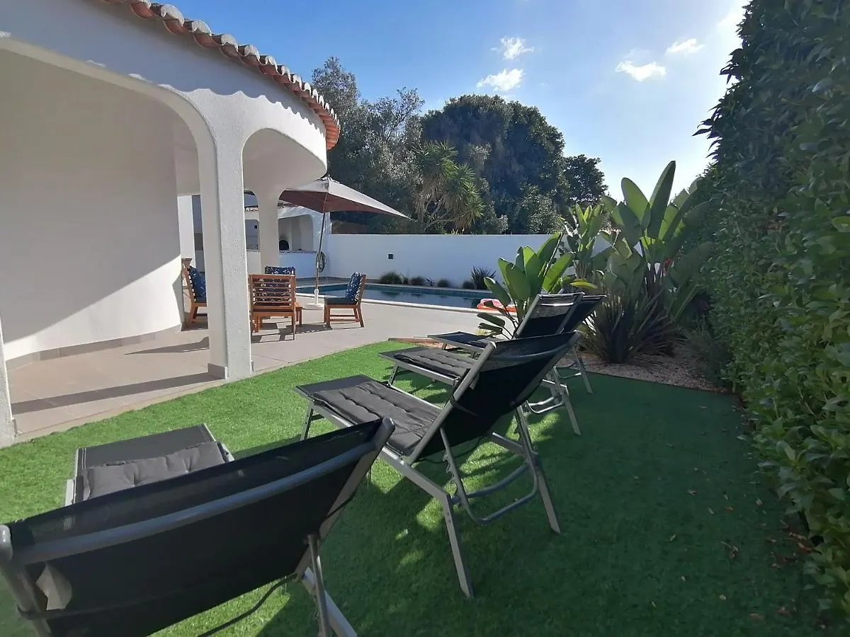 Modern Villa Near The Sea And Town Centre Alvor
