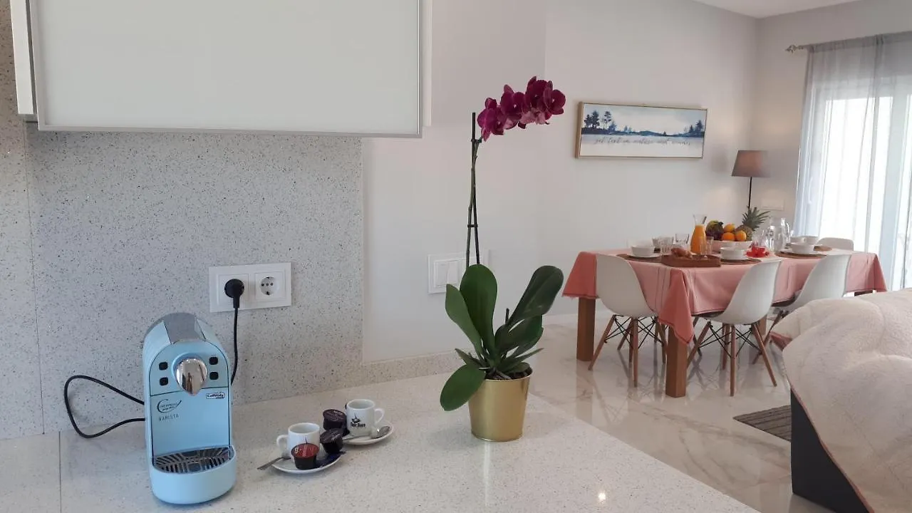 Modern Villa Near The Sea And Town Centre Alvor