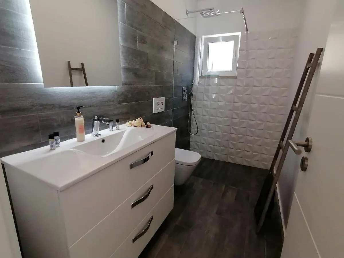 Modern Villa Near The Sea And Town Centre Alvor 0*,